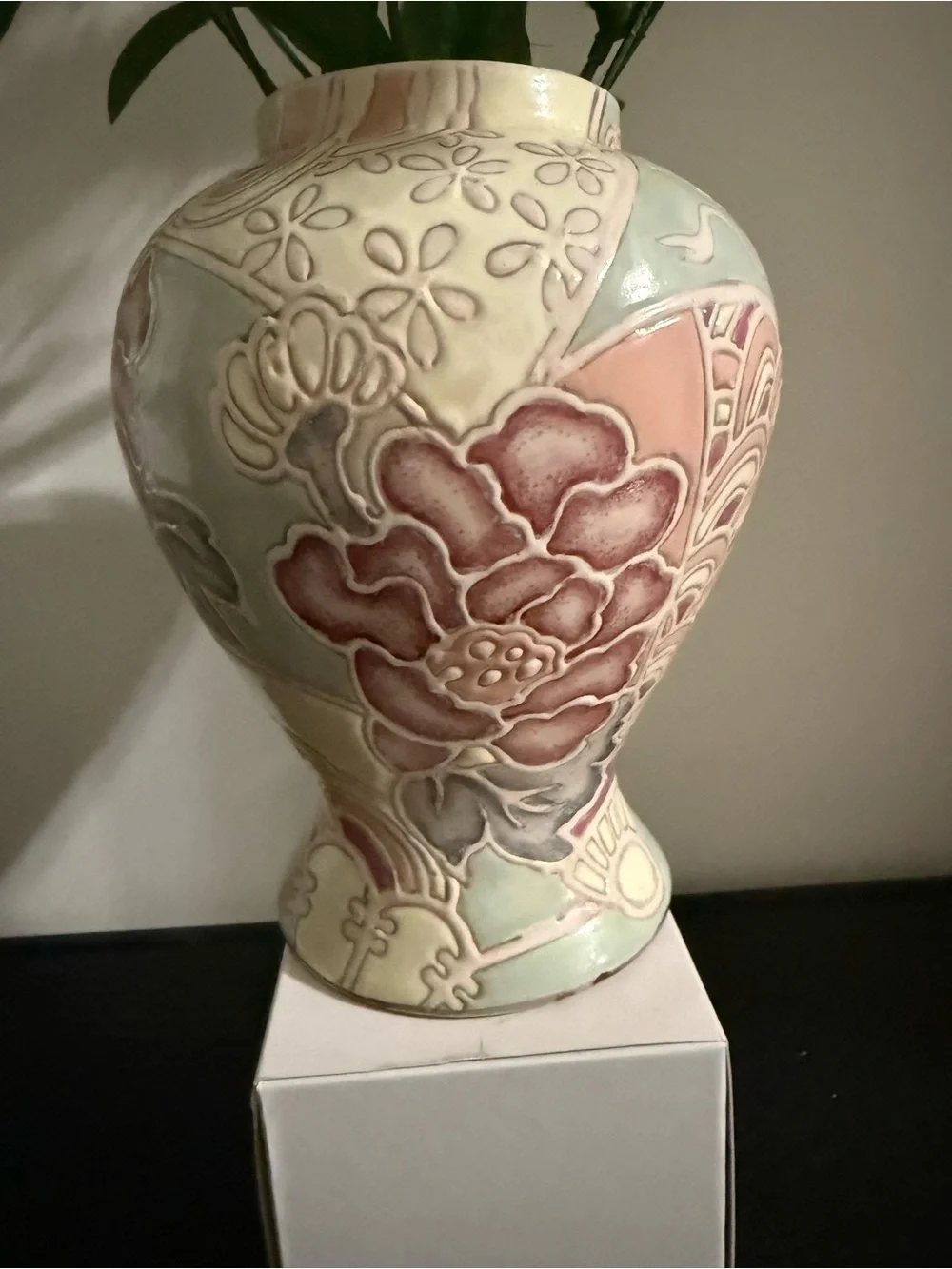vintage for Toyo design, featuring a pastel Asian floral pattern